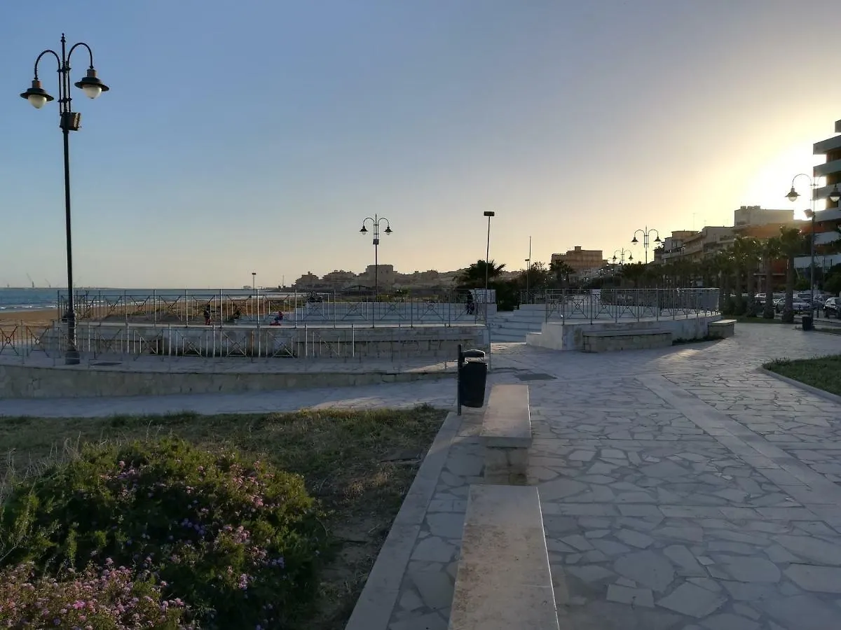 Вилла Casa Degli Avi,Da Zio Nino Nel Borgo Marinaro Поццалло 0*,
