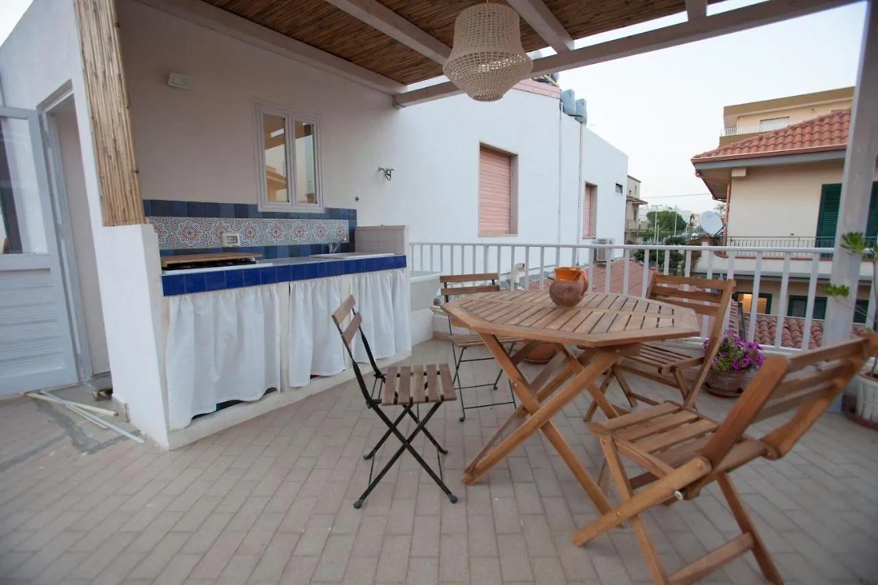 Holiday home Casa Degli Avi,Da Zio Nino Nel Borgo Marinaro Villa Pozzallo Italy
